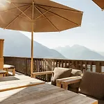Maiensaesshotel Guarda Val 4*