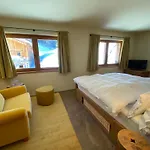 Maiensaesshotel Guarda Val Lenzerheide