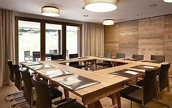 Maiensaesshotel Guarda Val מלון 4*