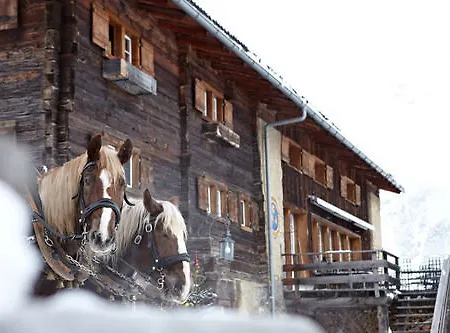 Maiensaesshotel Guarda Val Hotel 4*