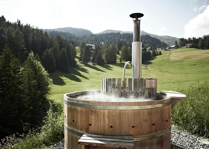 Maiensaesshotel Guarda Val ホテル