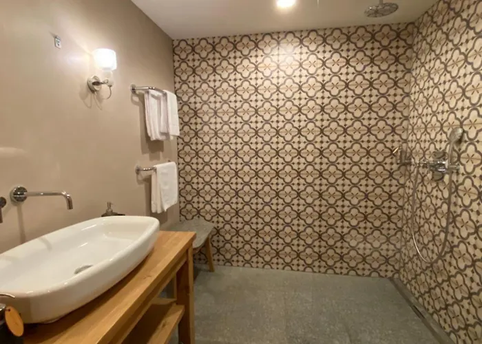 Maiensaesshotel Guarda Val ホテル