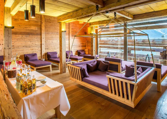 Maiensaesshotel Guarda Val Otel