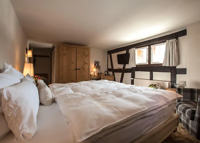 Maiensaesshotel Guarda Val Otel