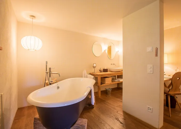 Maiensaesshotel Guarda Val 4*