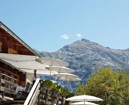 Maiensaesshotel Guarda Val 호텔