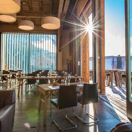 Maiensaesshotel Guarda Val 4*