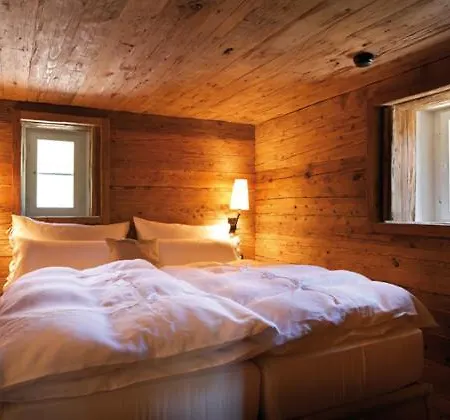 Maiensaesshotel Guarda Val 4*
