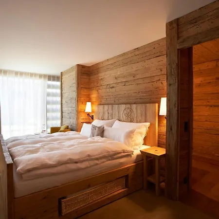 Maiensaesshotel Guarda Val 4* Lenzerheide/Lai