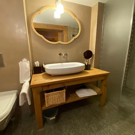 Maiensaesshotel Guarda Val 4*