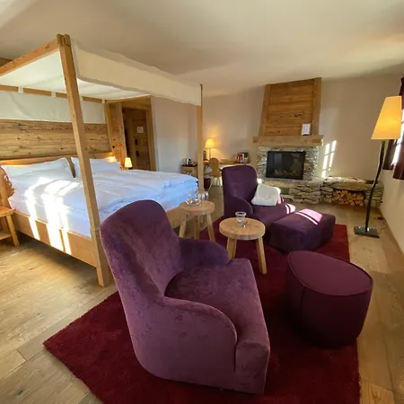 Maiensaesshotel Guarda Val 4* 렌쩨르하이데